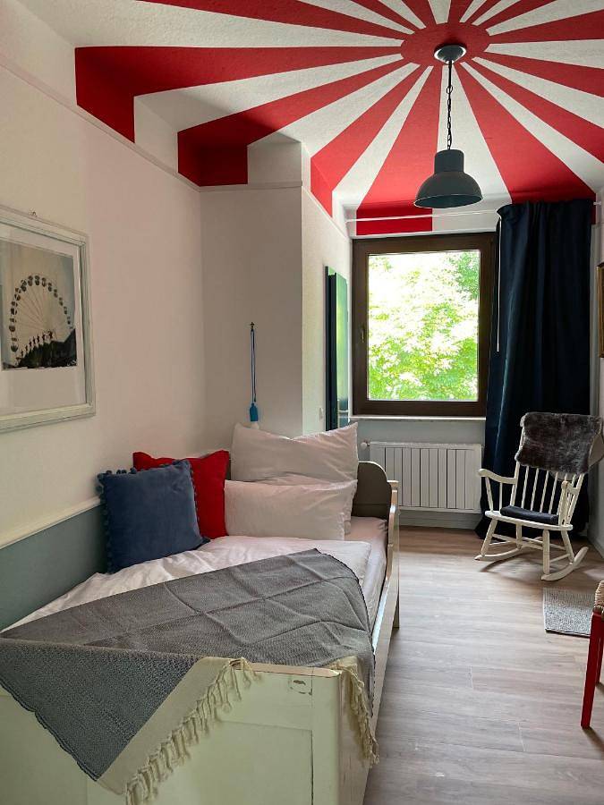 Ferienwohnung, mit Garten und Ausblick in Gießen