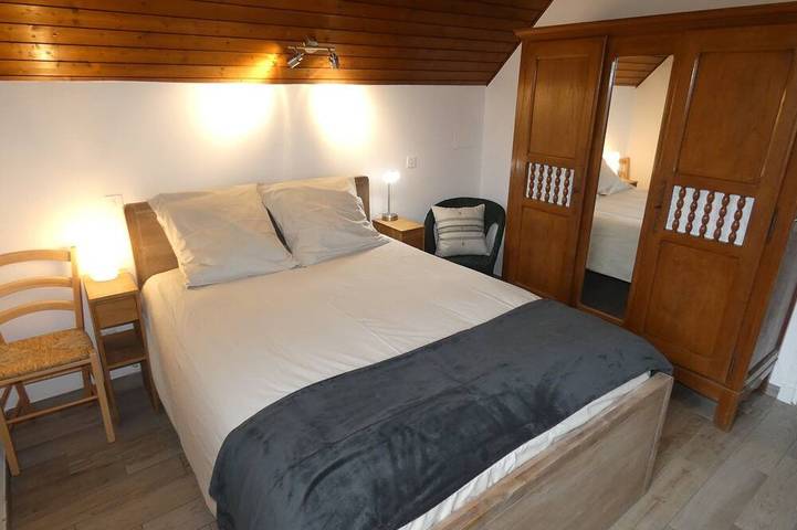 Location de vacances pour 8 personnes, avec terrasse et jardin à Préchac - 4