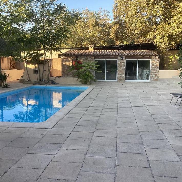 Apartamento de vacaciones para 4 personas, con vistas además de terraza y piscina - 1