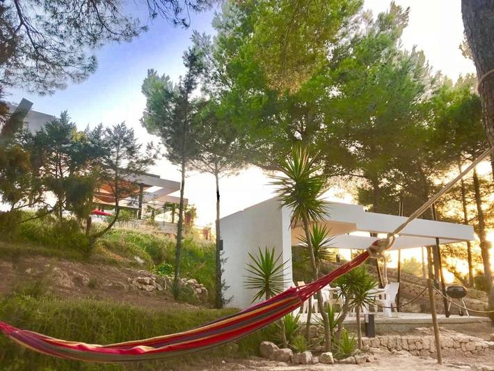 Location de vacances pour 10 personnes, avec vue ainsi que jardin et piscine à Cala Tarida - 3