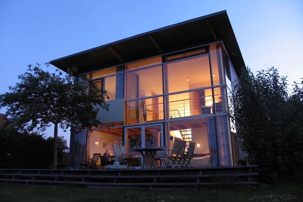 Glashaus direkt am Müritzufer, Privatstrand, Panoramablick, Sauna, Reiten in Ludorf, Müritz