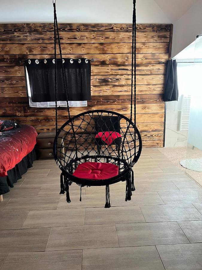 Gîte pour 2 personnes, avec jacuzzi et sauna à Nibas - 4