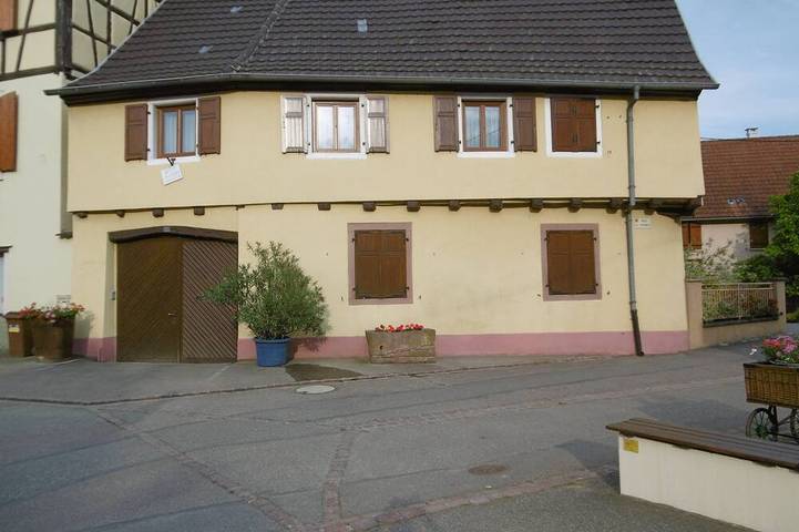 Gîte pour 6 personnes, avec balcon, animaux acceptés à Hattstatt