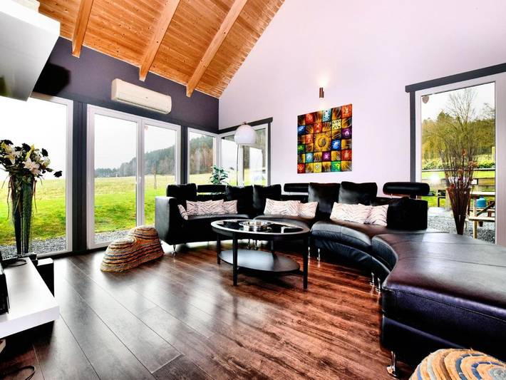 Location de vacances pour 22 personnes, avec jacuzzi et sauna ainsi que jardin et piscine dans Dochamps - 3