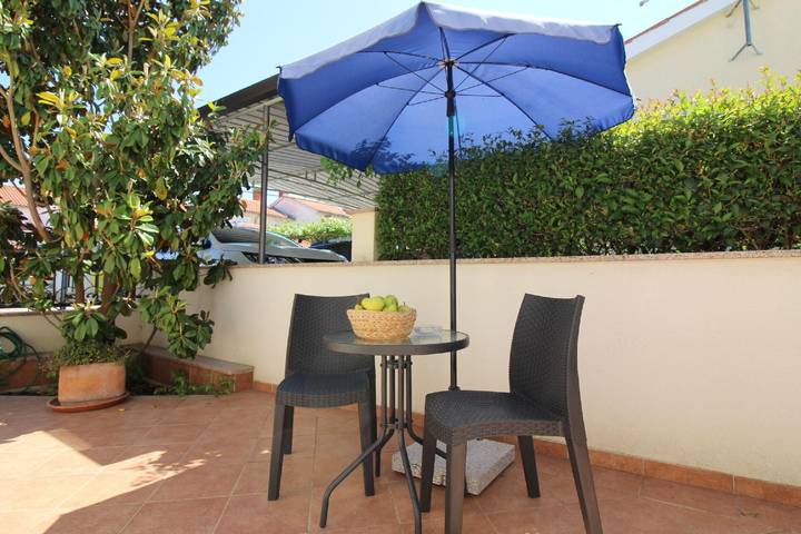 Ferienwohnung für 2 Personen, mit Terrasse in Poreč