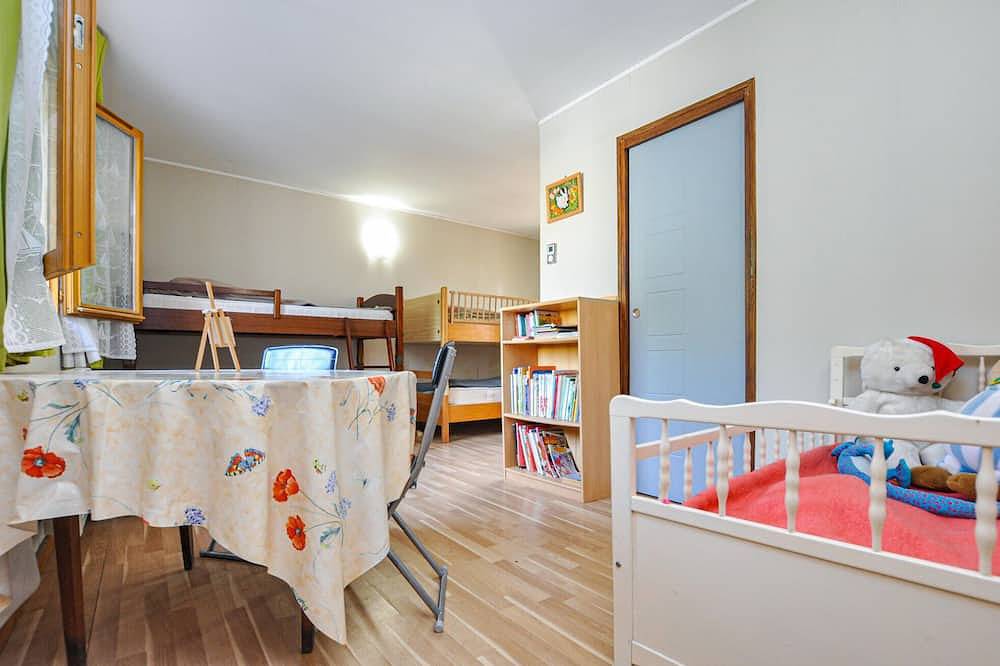 Awesome home in Saint-Jeannet in Saint-Jeannet, Mittelmeerküste (Frankreich)