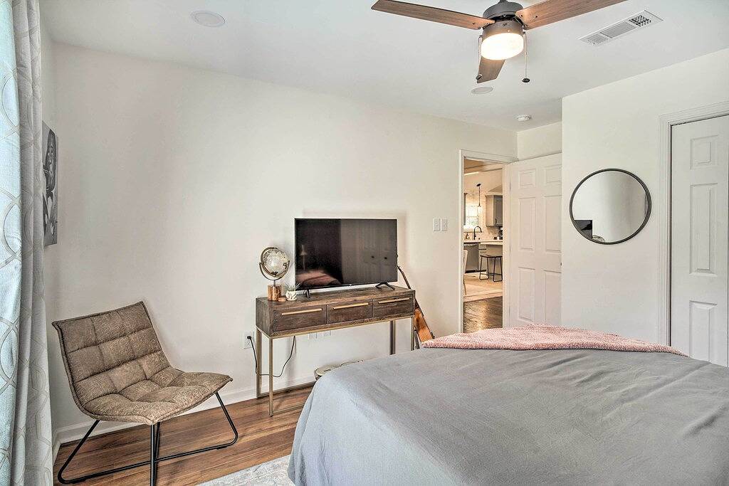 Charming Baton Rouge Retreat ~ 3 Mi to Lsu! in Baton Rouge, East Baton Rouge Parish