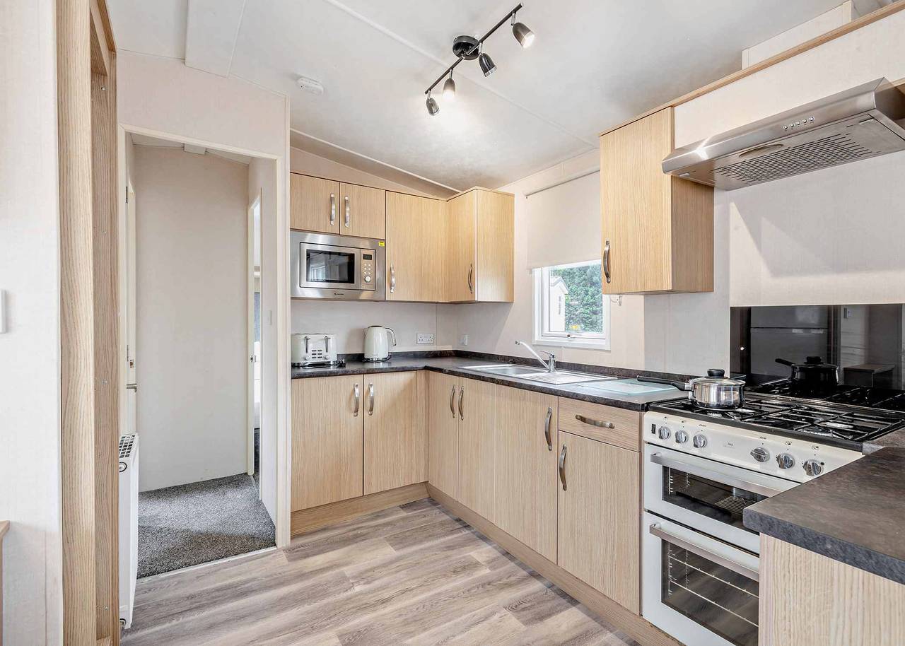 Gold Premium Caravan with parking & decking in Great Yarmouth, The Broads