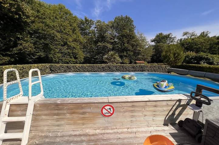 Location de vacances pour 9 personnes, avec jardin à Vieux-Mareuil - 4