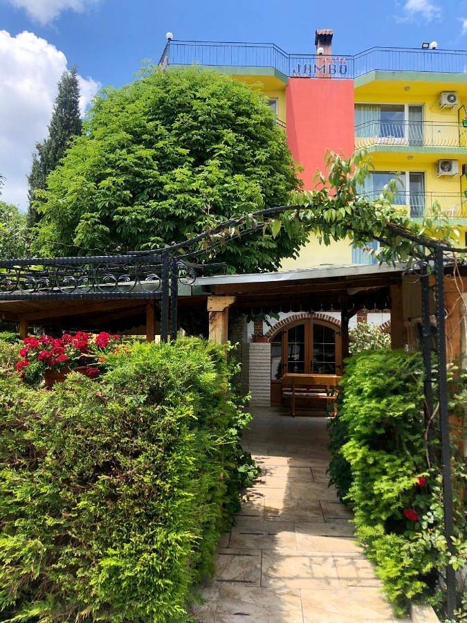 Hotel für 2 Personen, mit Terrasse und Garten sowie Sauna in Varna - 4