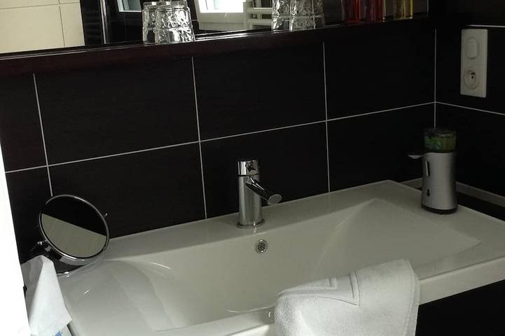 Maison d’hôte pour 2 personnes, avec Jardin ainsi que Piscine et Sauna à Plumergat