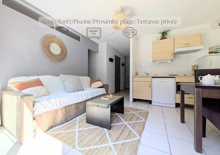 Appartement de vacances pour 4 personnes, avec Terrasse ainsi que Jardin et Piscine