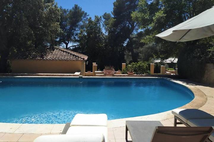 Villa pour 8 personnes, avec jardin et balcon ainsi que jacuzzi et sauna à Saint-Paul-de-Vence