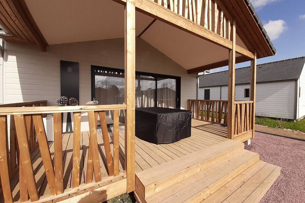 Chalet 3 hab. con piscina climatizada, cerca del Golfo de Morbihan, ideal para vacaciones naturales in Marzan, Côte des Mégalithes