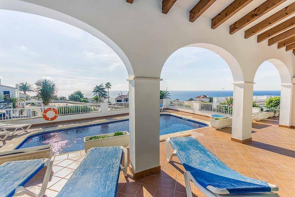Villa Anita - Four Bedroom Villa, Sleeps 8 in Santo Tomas, Es Migjorn Gran