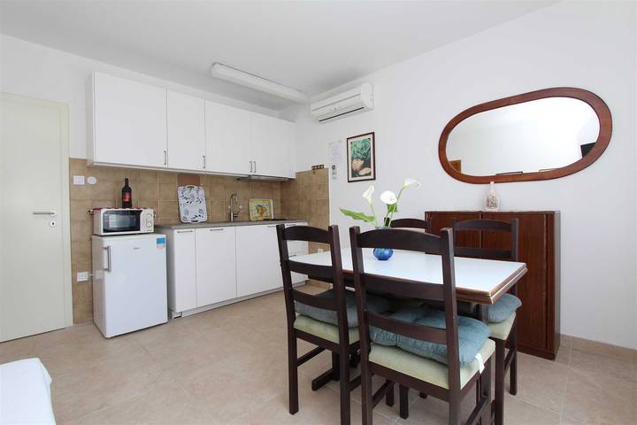 Ferienwohnung für 4 Personen, mit Balkon und Balkon/Terrasse, kinderfreundlich in Rovinj