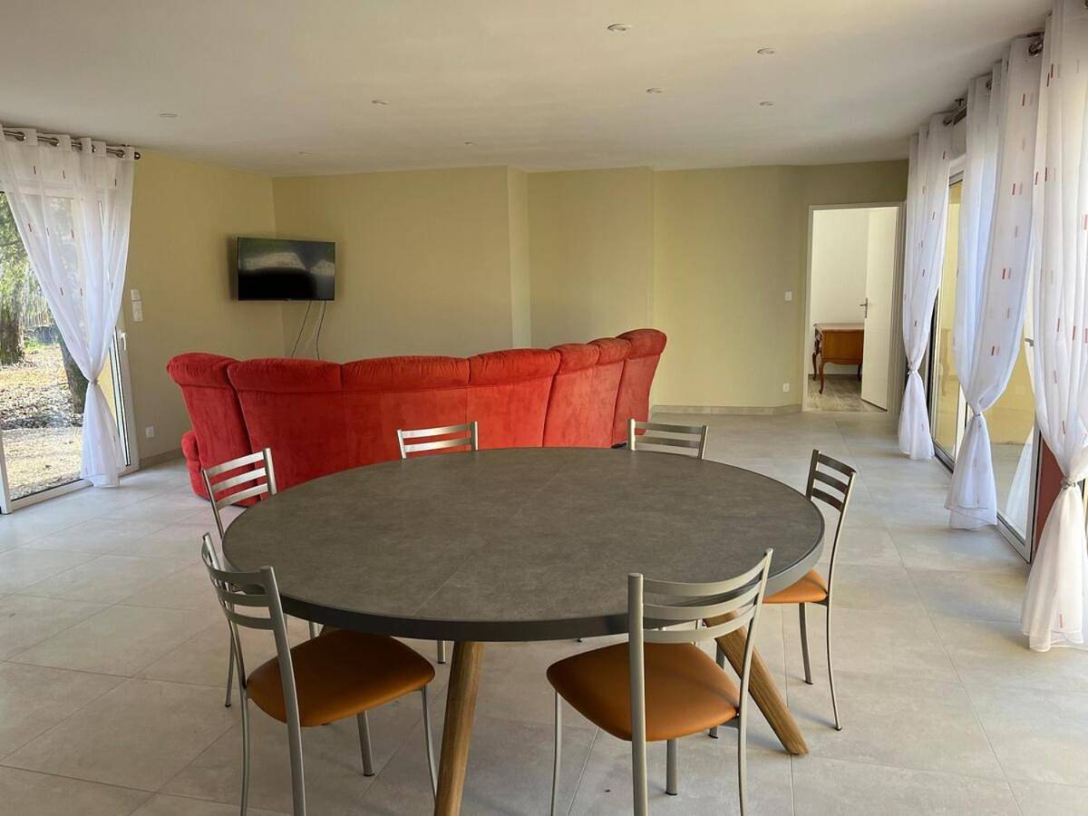 Three-Bedroom House in Millançay, Sologne