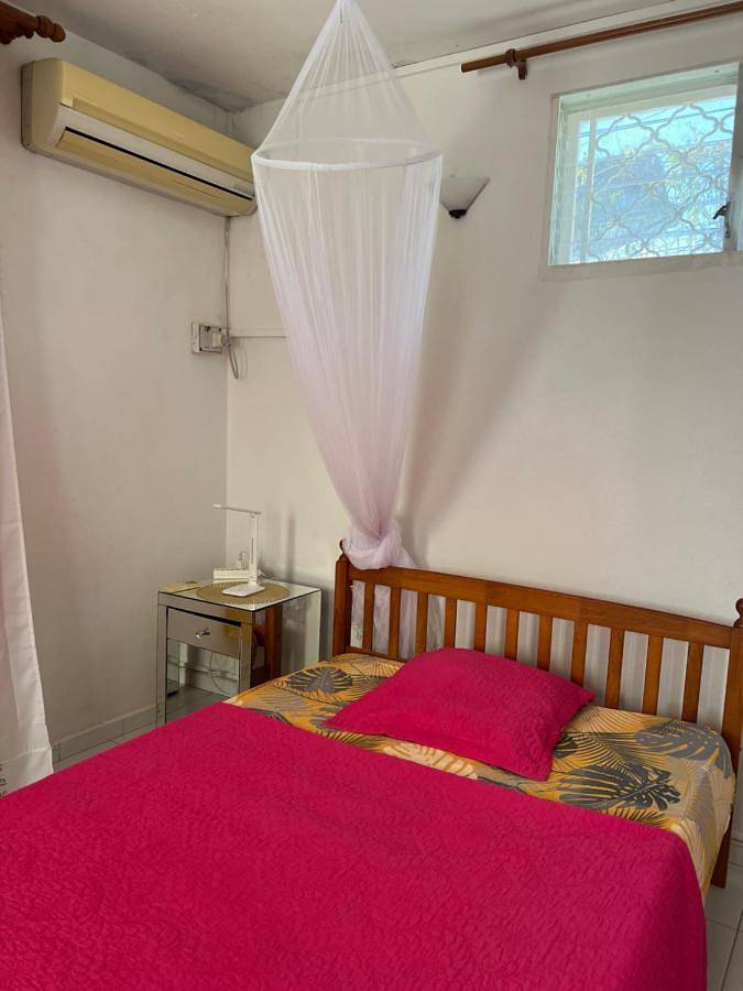 Appartement de vacances pour 2 personnes, avec piscine ainsi que vue et jardin