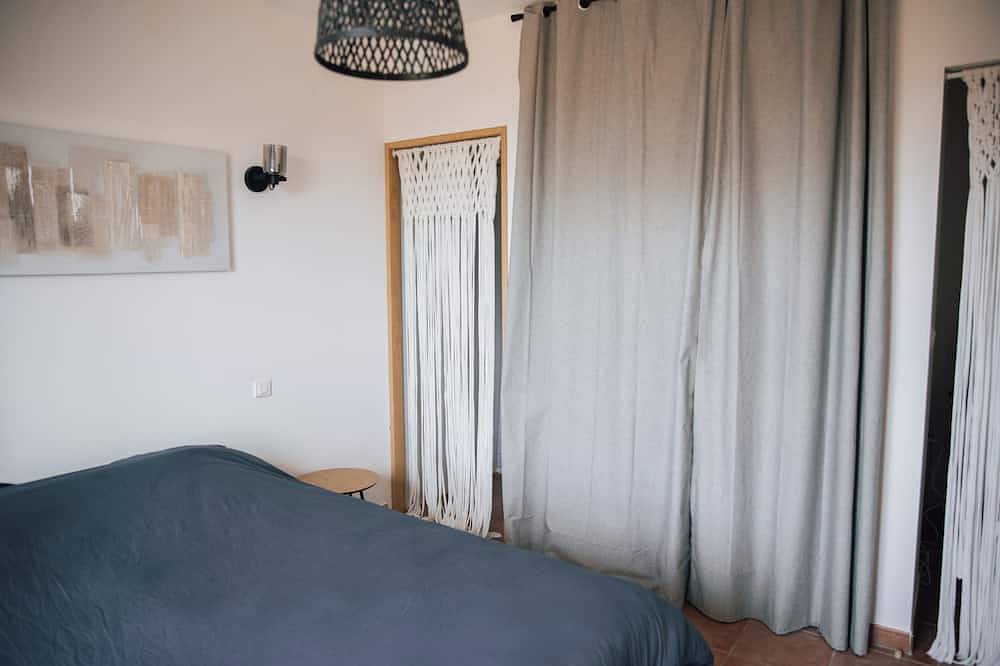 Villa 8 people, Gravone valley, exceptional view of Ajaccio in Peri, Ajaccio und Umgebung