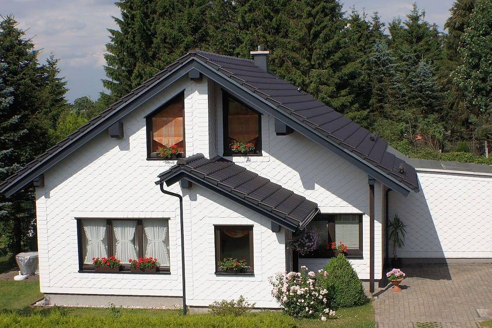 Ferienhaus, 98 qm / Sauna / 1 - 5 Personen / 5 Min. vom Rennsteig entfernt. in Neuhaus am Rennweg, Rennsteig