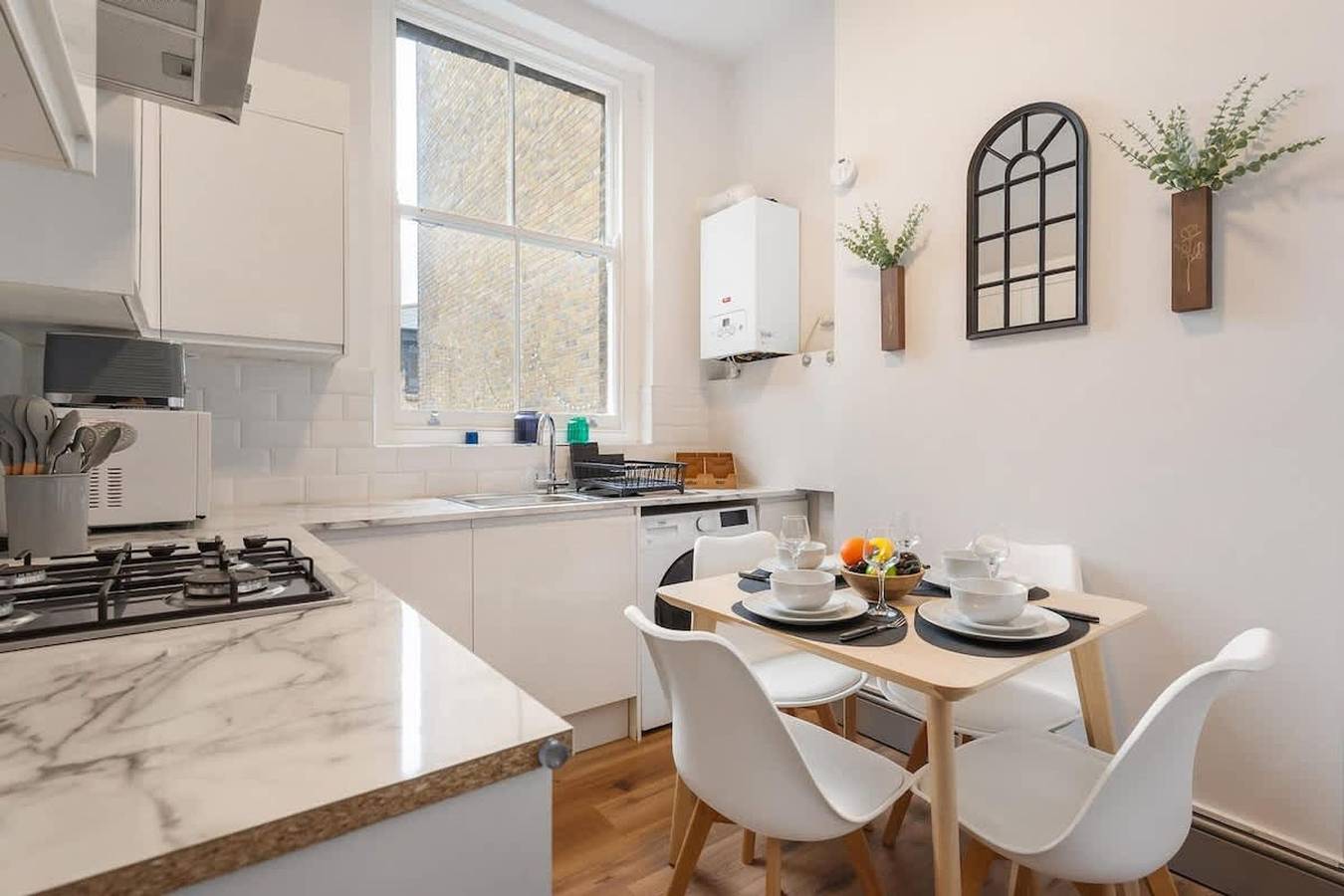 Entire apartment, Stylish 2 Br Flat near Brick Lane  London Sleeps 4 in Bethnal Green, London