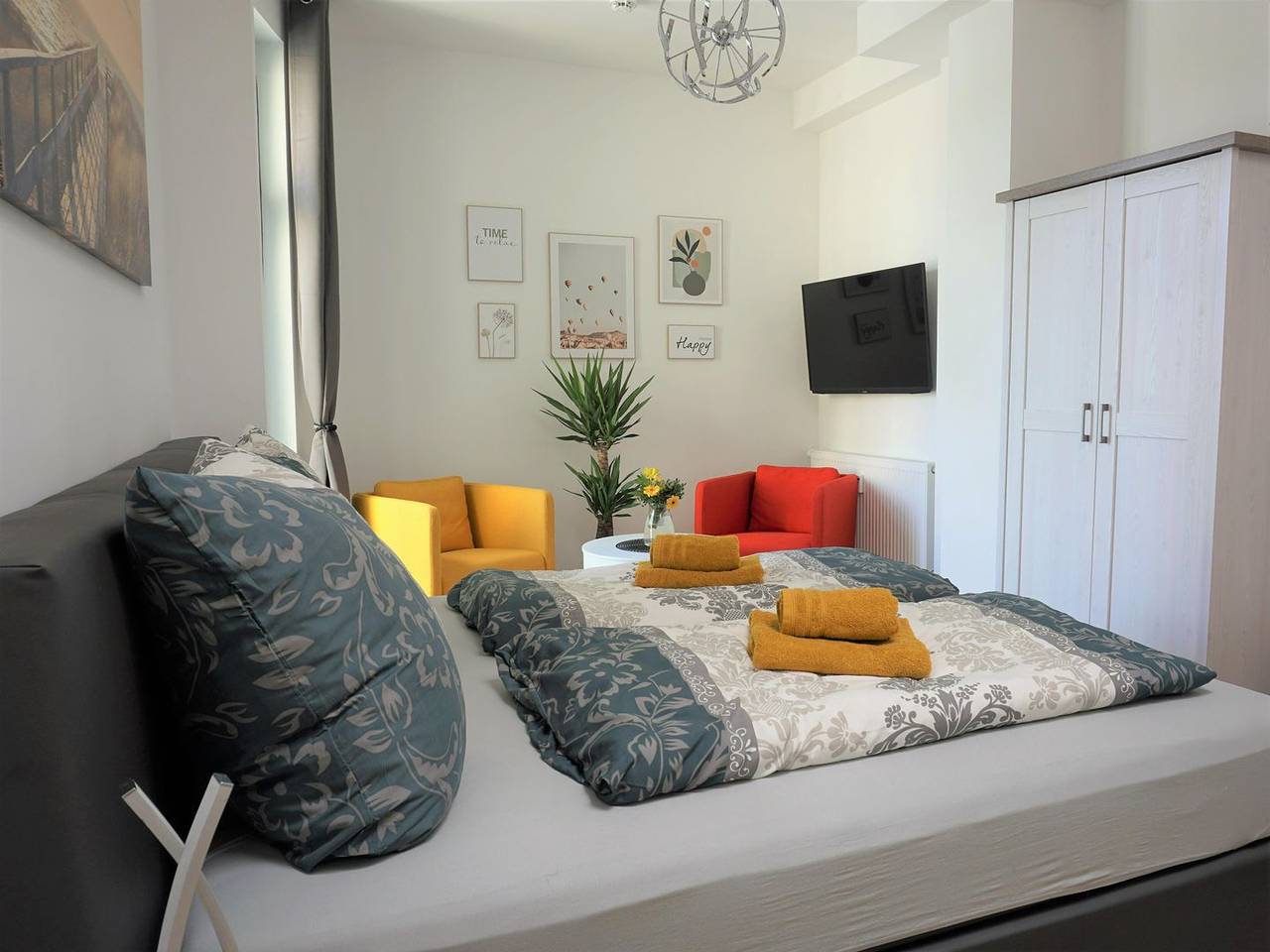 Ganze Wohnung, Willkommen im Hogulu - Haus 1, Appartement 22 in Brandenburg an der Havel! in Brandenburg an der Havel