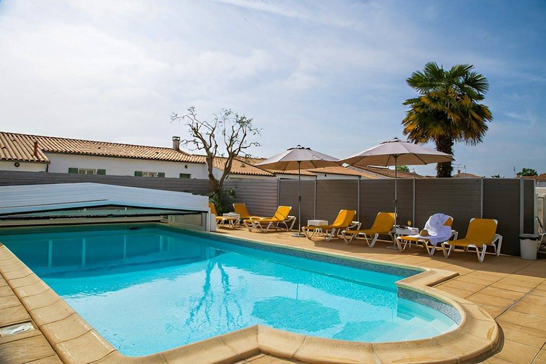 Appartement entier, Le Clos Rhéa - Studio Duplex 2 pers. - Villas 4 à 8 pers. in Saint-Martin-de-Ré, Île de Ré