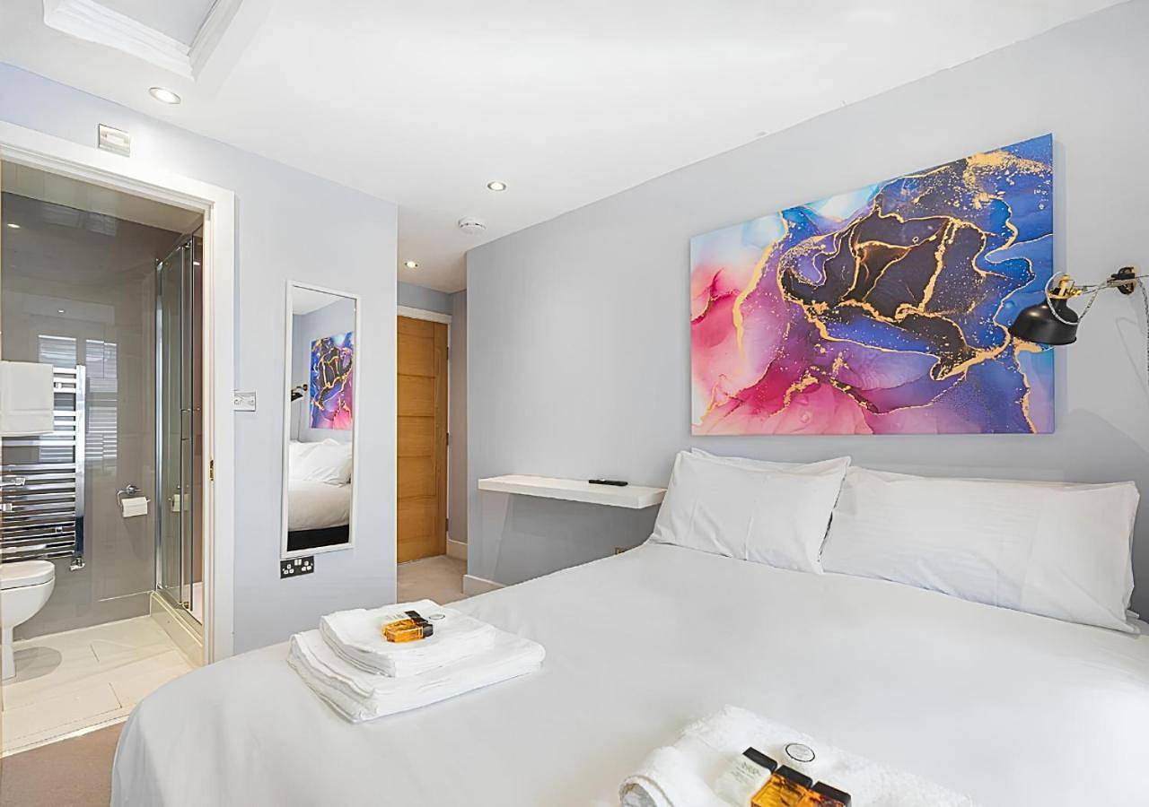 Deluxe Double Room in London, South East England