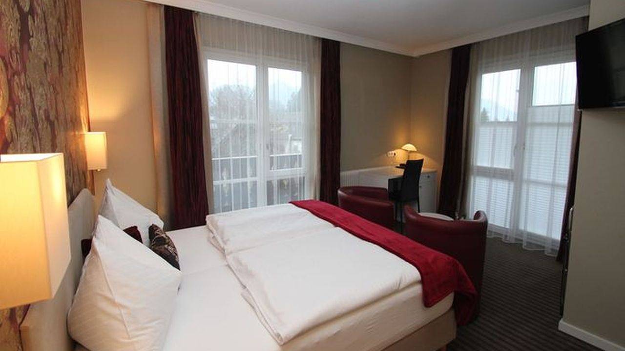 Doppelzimmer für 2 Personen (25 m²) in Strobl in Massif du Salzkammergut, Strobl