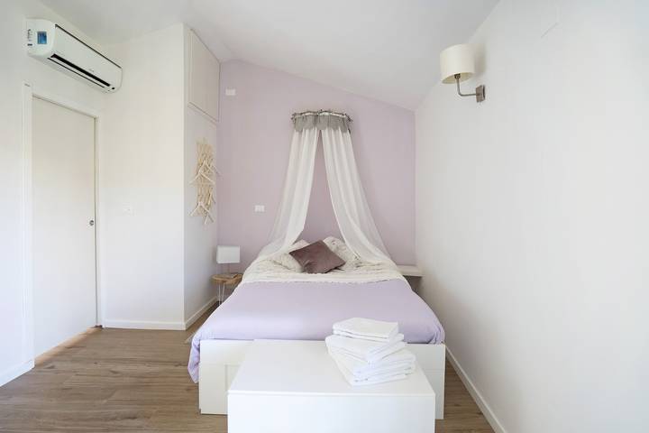Monolocale intero, Appartamento Rosadimaggio Violetta con Balcone & Wi-Fi - animali ammessi in Comune di Arcola, Parco Naturale Regionale di Montemarcello-Magra-Vara