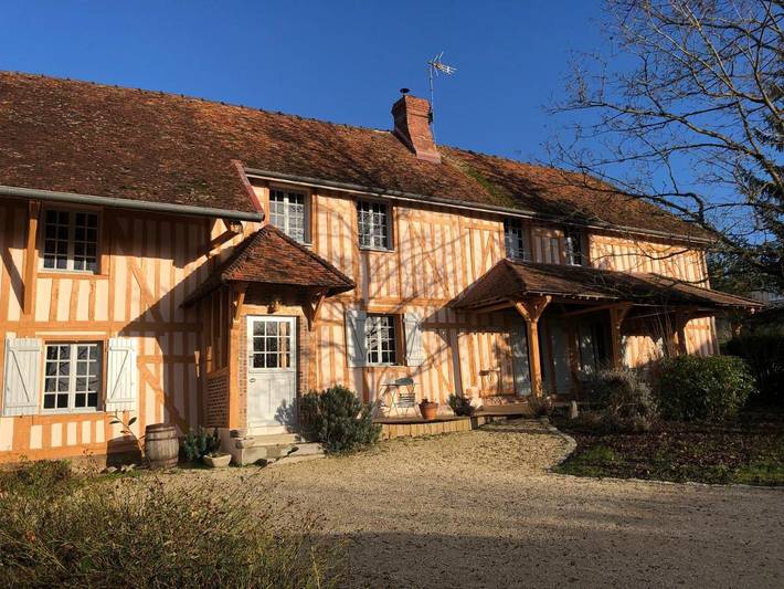 Gîte pour 6 personnes, avec jardin et vue à Laubressel
