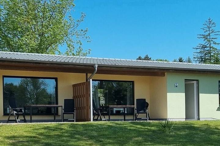 Bungalow für 4 Personen, mit Terrasse in Warin - 3