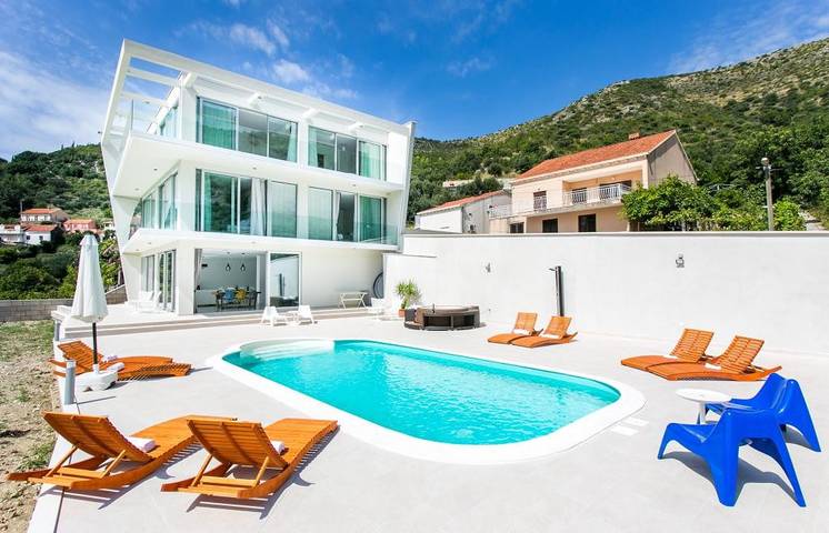 Villa für 12 Personen, mit Meerblick und Sauna sowie Balkon - 1