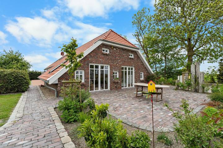 Ferienhaus für 4 Personen, mit Garten und Terrasse in Holtgast