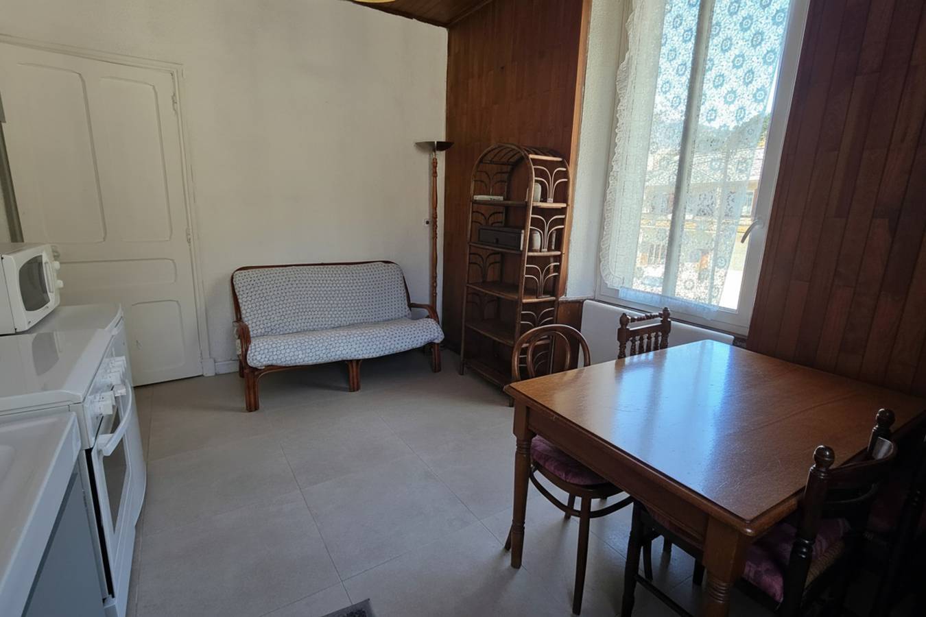 Entire apartment, 4-Guest Apt near Vauban Citadel in Briançon, Serre Chevalier