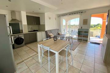 Gîte pour 4 personnes, avec terrasse et piscine dans Golf de Saint-Thomas