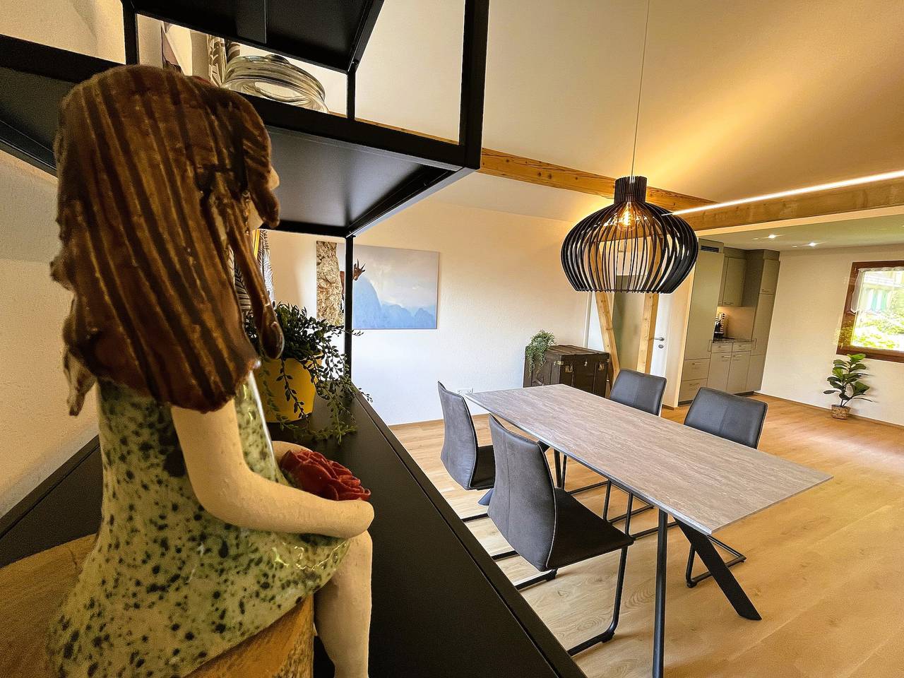 Ganze Ferienwohnung, Helle Dachwohnung im Chalet Bärgblick in Vitznau, Vierwaldstättersee