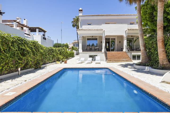 Casa rural para 11 personas, con Balcón además de Terraza y Jardín en San Pedro Alcántara - 3