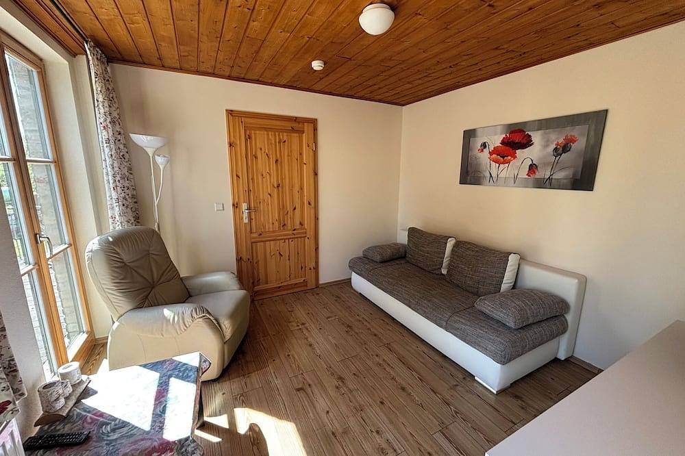 Ganze Wohnung, Gemütliche Ferienwohnung / Monteurzimmer für 1-3 Personen nahe Berlin Fewo 1. in Liebenwalde, Ruppiner Seenland