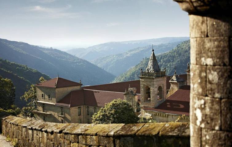 Apartamento para 10 personas, con jardín además de jacuzzi y sauna en Ribeira Sacra
