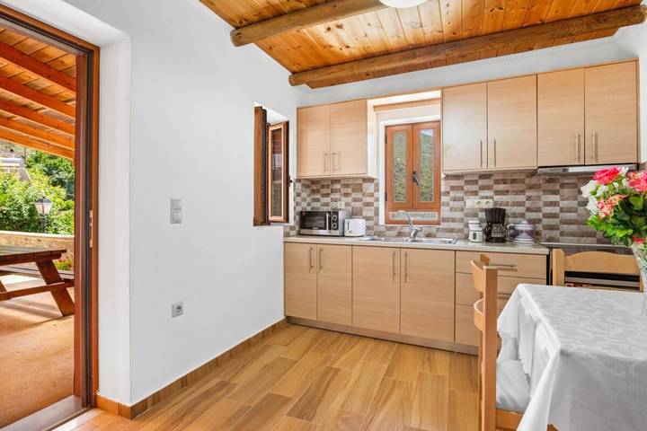 Maison de vacances pour 5 personnes avec terrasse in Tsigouniana, Région de la Canée