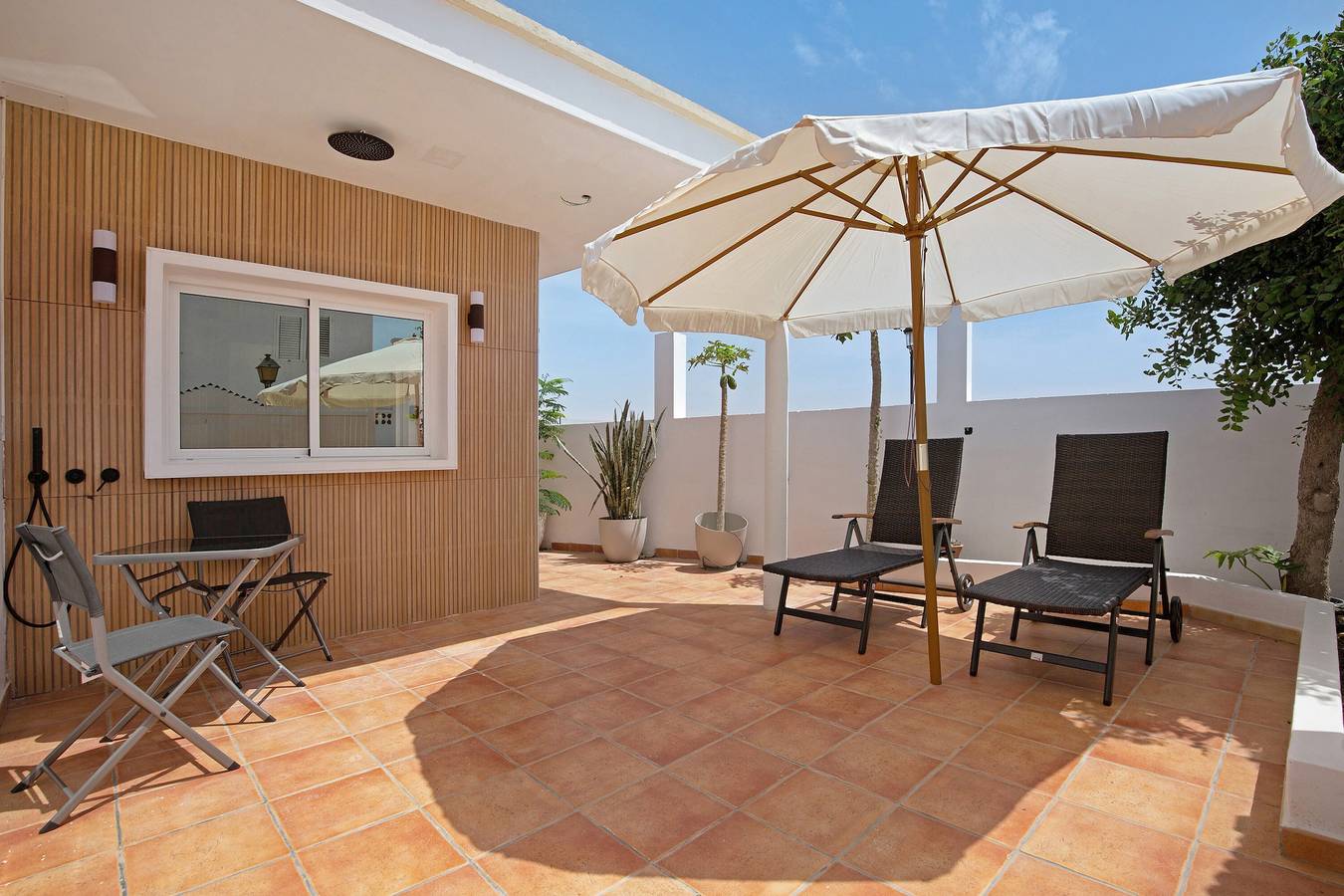 Studio entier, Maison de vacances Las Arenas avec vue sur les montagnes, terrasses et Wi-Fi. in Costa Calma, Südliche Bucht Costa Calma