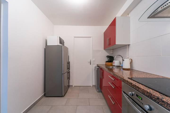 Apartamento entero, Apartamento de vacaciones para 3 personas con jardín in Stains, Sena-Saint Denis