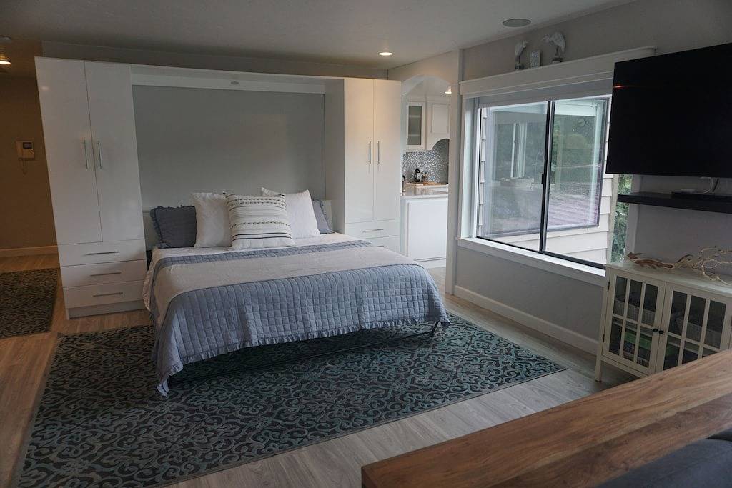 Ganze Wohnung, Flathead Lake front Condo with fabulous views Bigfork, Mt in Bigfork, Flathead Nationalwald