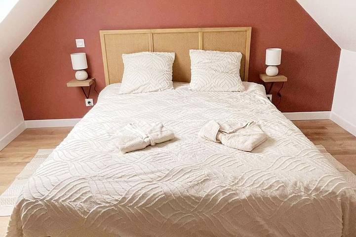 Gîte pour 8 personnes, avec jardin et terrasse à Troarn - 3