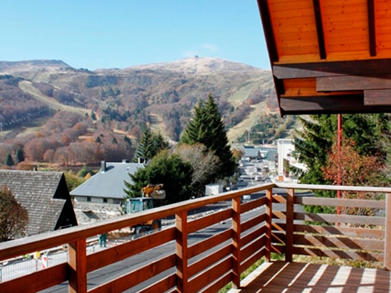 Einzigartiges Chalet nahe Pisten, 9 Pers., originale Kunstwerke in Super Besse, Besse-et-Saint-Anastaise