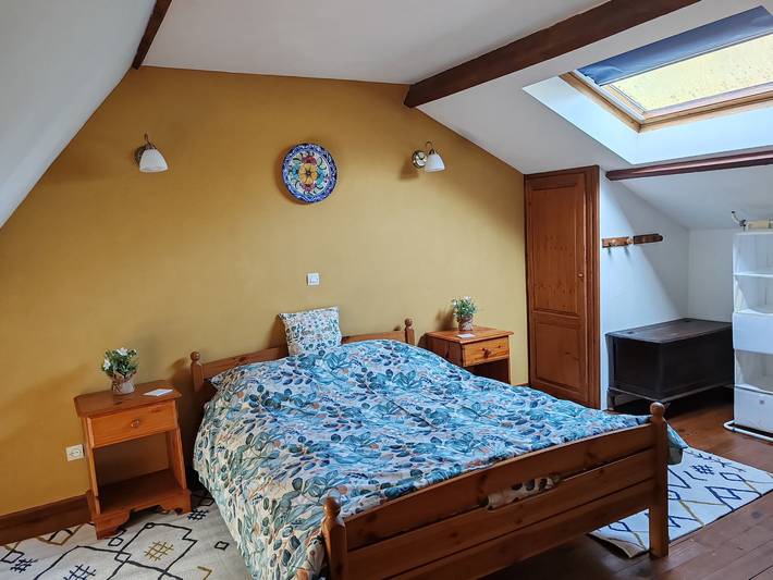 Cottage 'Ti Rose' with Private Terrace, Private Garden and Wi-Fi in Melrand, Pontivy region