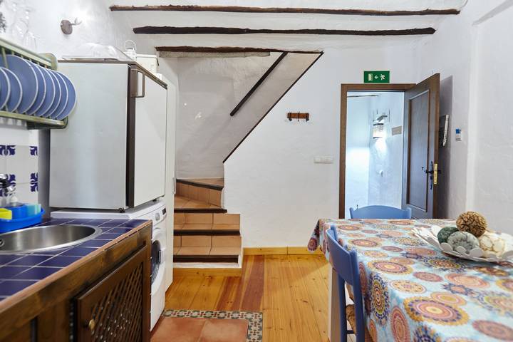 Apartamento entero, Apartamento 'Cazorla Rural Guadalquivir' con terraza privada, Wi-Fi y aire acondicionado in Quesada, Parque natural de las Sierras de Cazorla y Segura