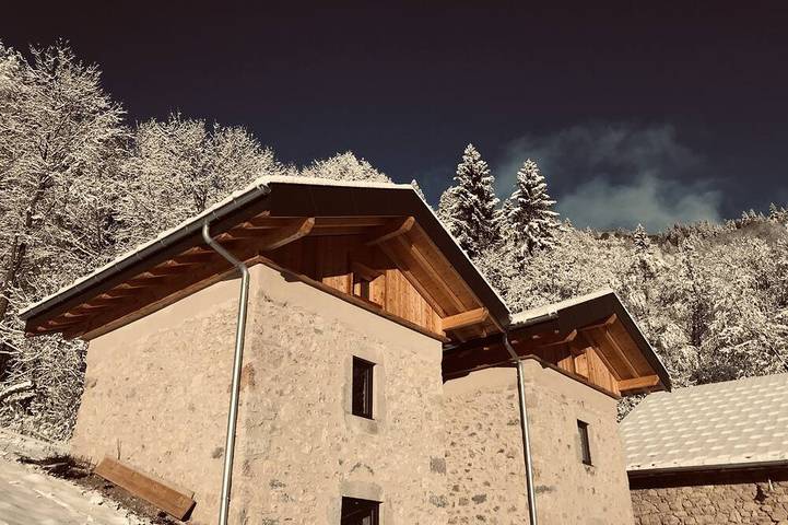 Location de vacances pour 4 personnes, avec terrasse et jardin, animaux acceptés à Mégevette