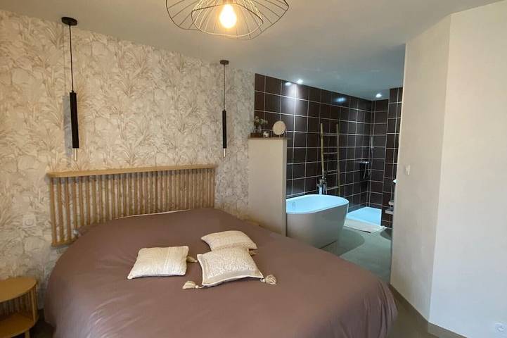 Location de vacances pour 2 personnes, avec jardin à Lissac-sur-Couze - 2